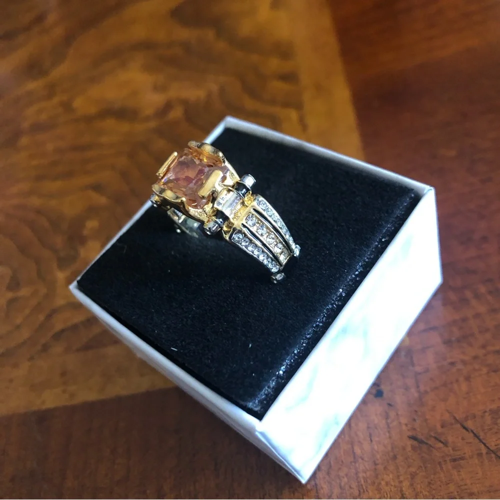 Men’s fashionable faceted champagne stone gold metal gentleman band ring NWT 12